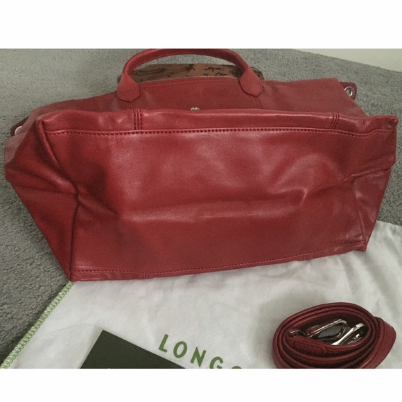 New NWT authentic Longchamp Le Pliage M red leather tote crossbody bag w strap - Picture 5 of 8